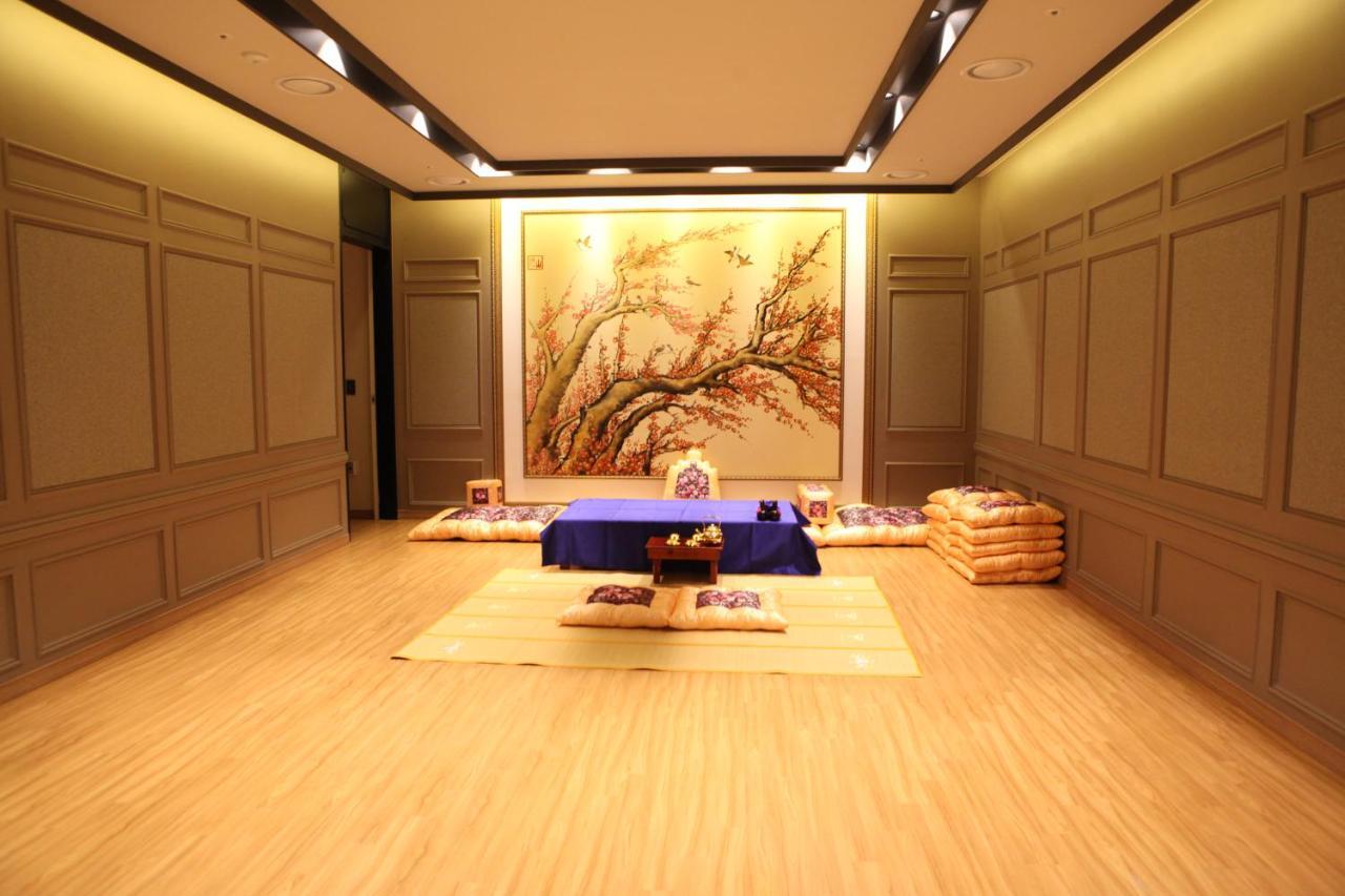 Hotel Dongbang Jinju Exterior photo